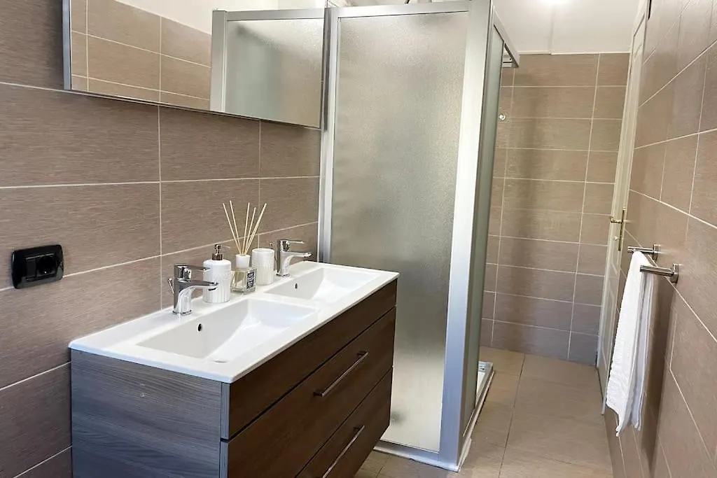 Amazing Flat With Terrace Apartment Milan