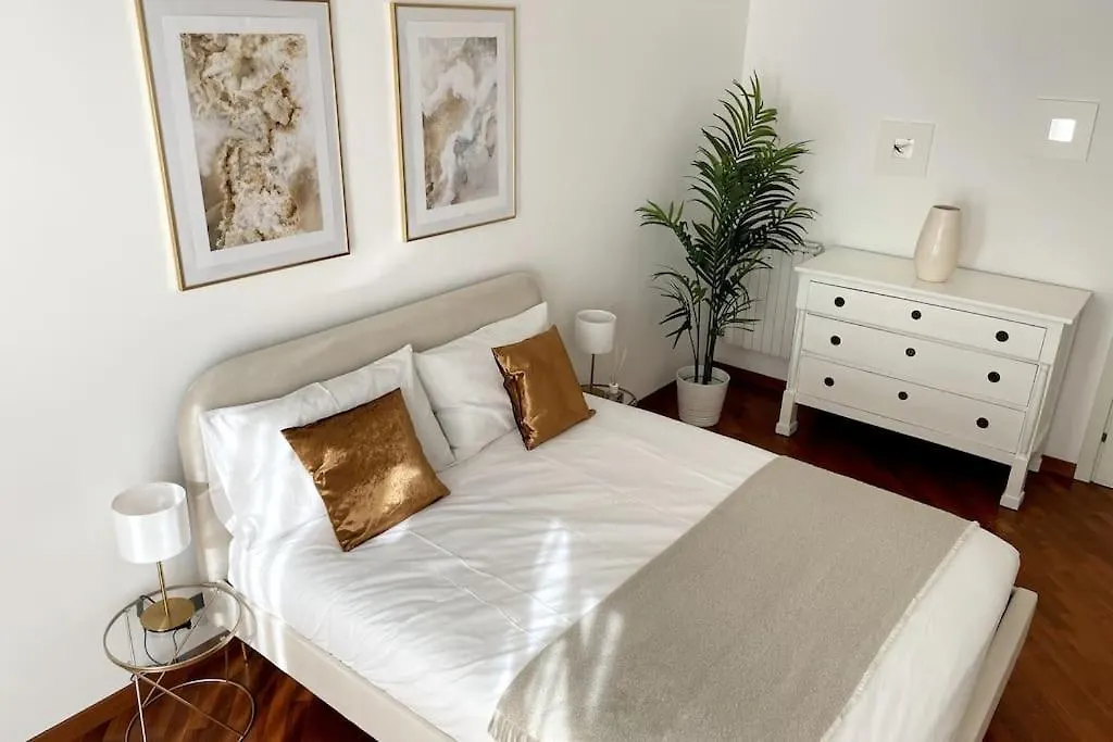 Amazing Flat With Terrace Apartment Milan