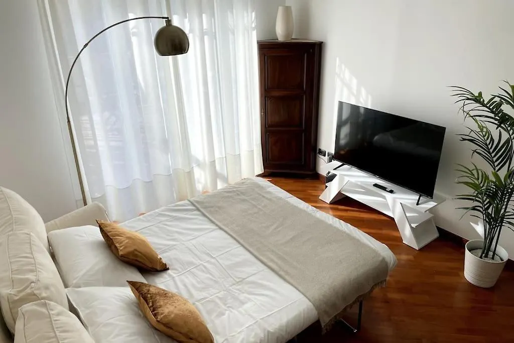 Amazing Flat With Terrace Apartment Milan