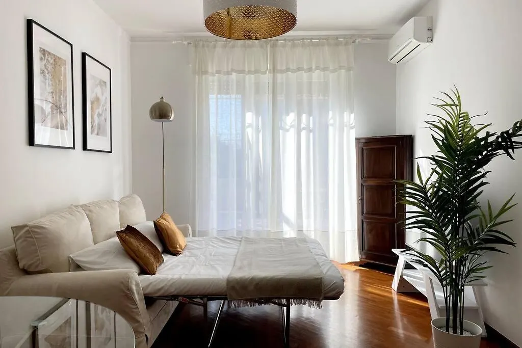 Amazing Flat With Terrace Apartment Milan